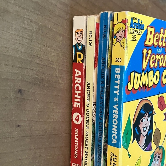 Archie / Betty Veronica set of 4 comic books - Picture 7 of 16